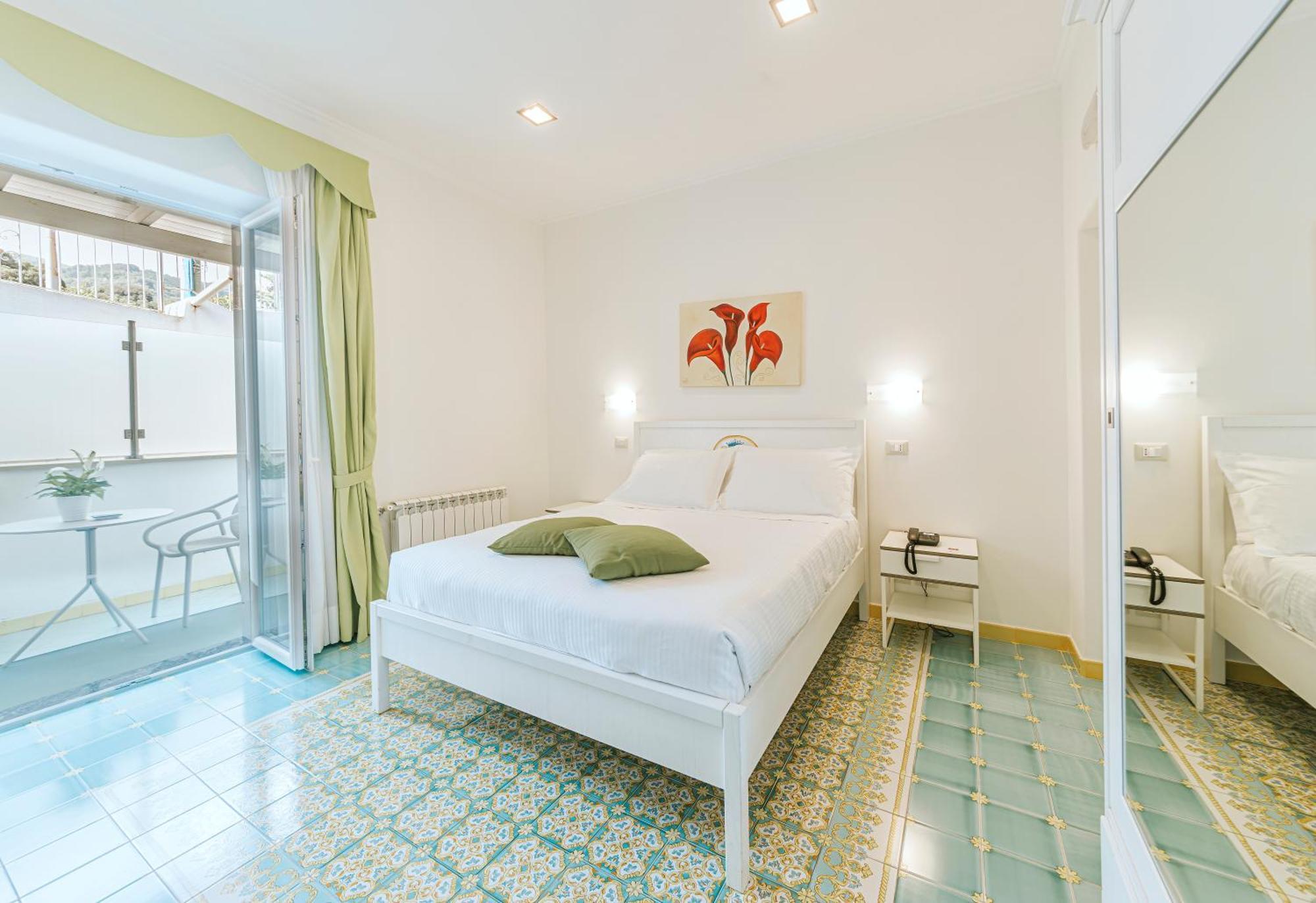 Hotel La Madonnina Casamicciola Terme Luaran gambar